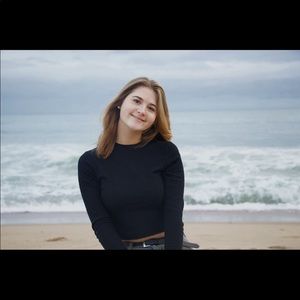 Meet your Posher, Amia